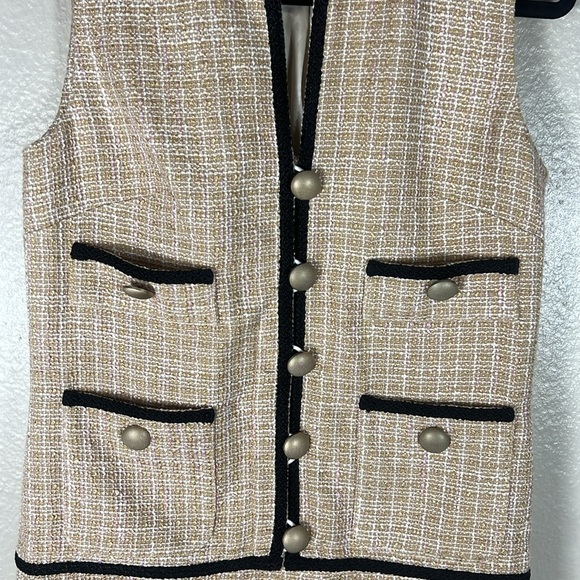 Lovers and Friends Sleeveless Tweed Shift Dress - Picture 5 of 6